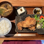 柳町 - 名物の親子丼が売り切れだったので、鳥名子名物のからあげ定食✩.*˚