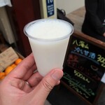 築地市場フルーツ直売所 - ・「八海山 冷し甘酒(¥300)」