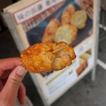 味の浜藤 - ・「もろこし揚(¥360)」の断面。