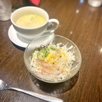 インドの恵み - セットのスープ&サラダ