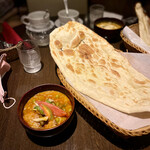 インドの恵み - 野菜カレー&ナン