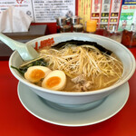 ラーメン 山岡家 - 醤油ネギラーメン 大盛 1000円、味付けたまご 120円
            2022年9月24日