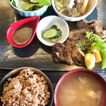 和楽cafe - まぐろ頬肉ステーキ定食