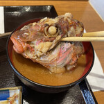 海鮮丼と唐揚げ 百海里 - ◎キングサーモン4色丼¥1.100
※ご飯大盛り無料
※あら汁お代わり無料
※後会計・カード不可
※インスタ投稿で¥100引