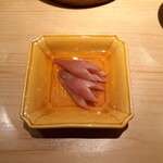 旬蕾 - 茗荷の甘酢漬け、色鮮やかに歯応えも楽しい。