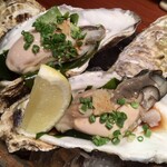 めしの助 - 仙鳳趾産生かきポン酢(2個)