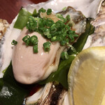 めしの助 - 仙鳳趾産生かきポン酢(2個)