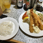 ロビン - エビフライ 990円