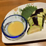 okayamanoshuntosakenomisewasuke - 水茄子刺身(酢味噌かわさび醤油で)