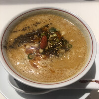 メゾン・ド・ユーロン - 坦々麺　上品で花山椒の香り高く、辛さ控えめ、あっさり寄りの坦々麺。麺が細めで嬉しい♡