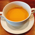 ランデヴー・デ・ザミ - スープ　にんじんの冷たいポタージュ