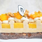 nino - 【2022.09】ショコラとキャラメルマンゴータルト(税込561円)