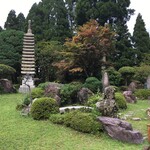 霧島ホテル - 庭も綺麗　歴史を感じます。