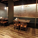 焼鳥 まっすぐ - 店内