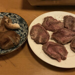 大衆焼肉 - 生椎茸200円、豚タン360円
