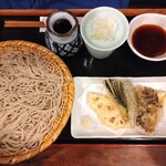 Yutakean - 野菜天もりそば（野菜四品）（1430円）