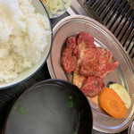 Yakiniku tetsuchiyan - カルビランチ900円