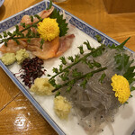 味のまる藤 - 赤貝と生しらす