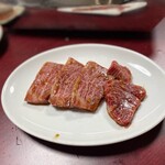 焼肉幸泉 - カルビ