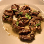 ダ マッサ - 鶏ハツのソテー　ガーリックオイル　めっちゃ美味い！　500円