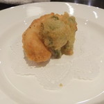 エノテカ・ラ・リコルマ - 2013/04　昆布〆した噴火湾産穴子と山菜のフリット
      