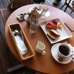 上野の森PARK SIDE CAFE - テラス席