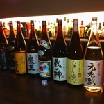 713 - 100種類をこえるお酒を用意しております