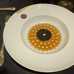 ガストロノミー ジョエル・ロブション - 最初の一皿：キャビア・アンペリアル ロブションスタイル﻿