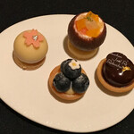 ガストロノミー ジョエル・ロブション - 