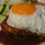 チロル - ハンバーグ&目玉焼き