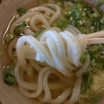 セルフうどん　とんぼ - 冷え締まった麺は美味し