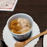 小野の離れ 博多本店 - うにと蟹の茶碗蒸し