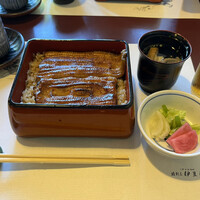 鰻割烹 伊豆栄 本店 - 