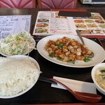 華記食府 - メニュー名に形容動詞っ！