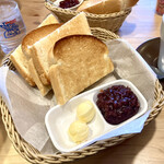 コメダ珈琲店 - 小倉トースト510円