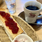 コメダ珈琲店 - モーニングD（ジャム）珈琲500円+100円たっぷり