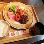 湯回廊 菊屋 - ハンバーグプレート