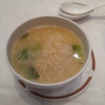 筑紫樓 - ふかひれ入り土鍋そば→お取り分け分