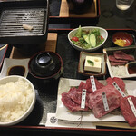 万葉 八日市店 - 