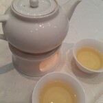 筑紫樓 - 温かいジャスミンティー