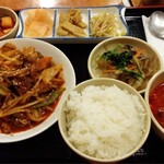 韓国家庭料理 扶餘 - プヨ定食1000円（牛プルコギ炒め）