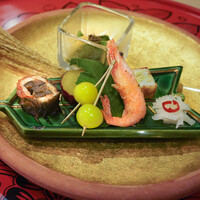 熊魚菴 たん熊北店 - しめじ法蓮草お浸し、海老唐揚げ、丸十、銀杏、八幡巻、菊花大根