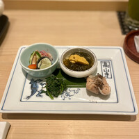鮨まつもと - ぬか漬け、もずく酢、鮭
