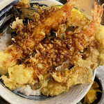 蕎麦と鶏 はんさむ - 天丼¥880