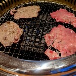 焼肉春秋 - 