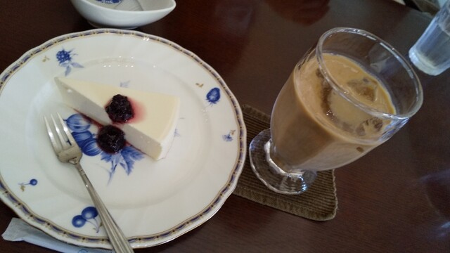 琥珀 &ndash; 平泉カフェ｜落ち着く雰囲気とこだわりのドリンクでくつろぎのひととき