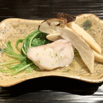 富小路 やま岸 - 八幡浜の白甘鯛の酒蒸し 松茸と若水菜のしゃぶしゃぶ①