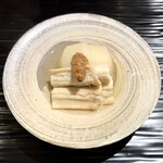 富小路 やま岸 - 小蕪と稚穴子の炊き合わせ①