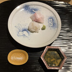 富小路 やま岸 - 明石の鯛の塩締め 長崎の剣先烏賊