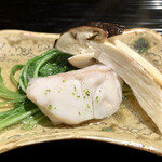 富小路 やま岸 - 八幡浜の白甘鯛の酒蒸し 松茸と若水菜のしゃぶしゃぶ②